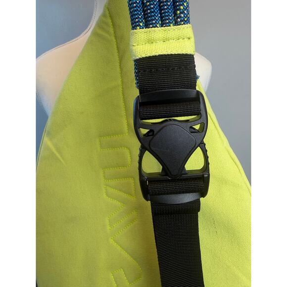 KAVU Rope Sling Bag Lime Neon Yellow Canvas Crossbody Rope Strap Multi Pocket - Picture 4 of 7